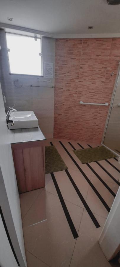 Lindo Apartamento No Coracao Da Cidade - Apartamento Inteiro Ou Seja Nao E Compartilhado Com Outras Pessoas - Perto De Tudo - 2 Quartos - Ar Condicionado - Churrasqueira - Cozinha Completa - 120 Metros Quadrados Ao Todo - Quartos Com 12 Metros Quadra 乌尼昂-达维多利亚 外观 照片